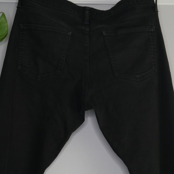 Black Uniqlo Skinny Jeans - Picture 2 of 4